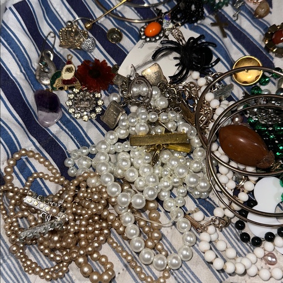 Mixed Crafters Jewelry - Picture 3 of 7